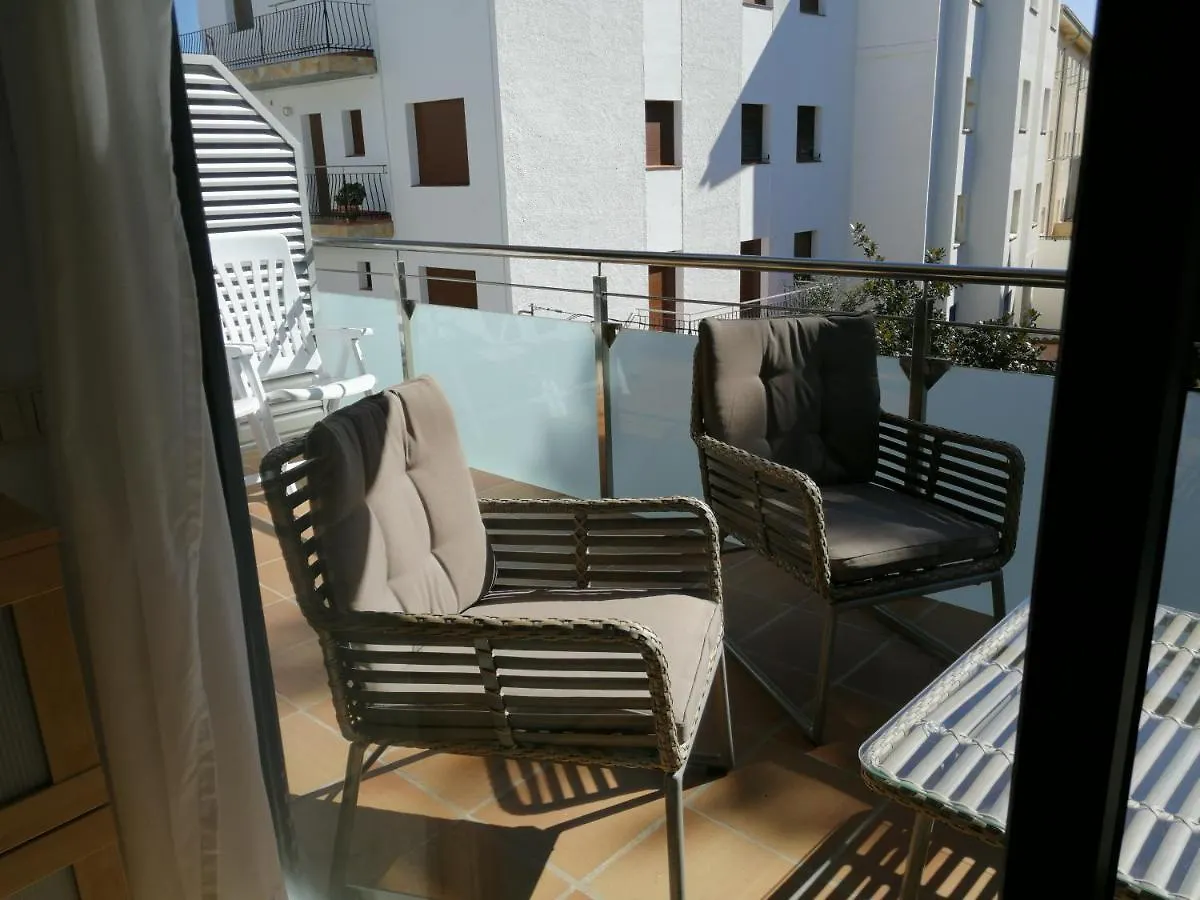 Apartament Vistamar Llanca Spain